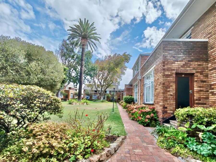 2 Bedroom Property for Sale in Kenilworth Western Cape